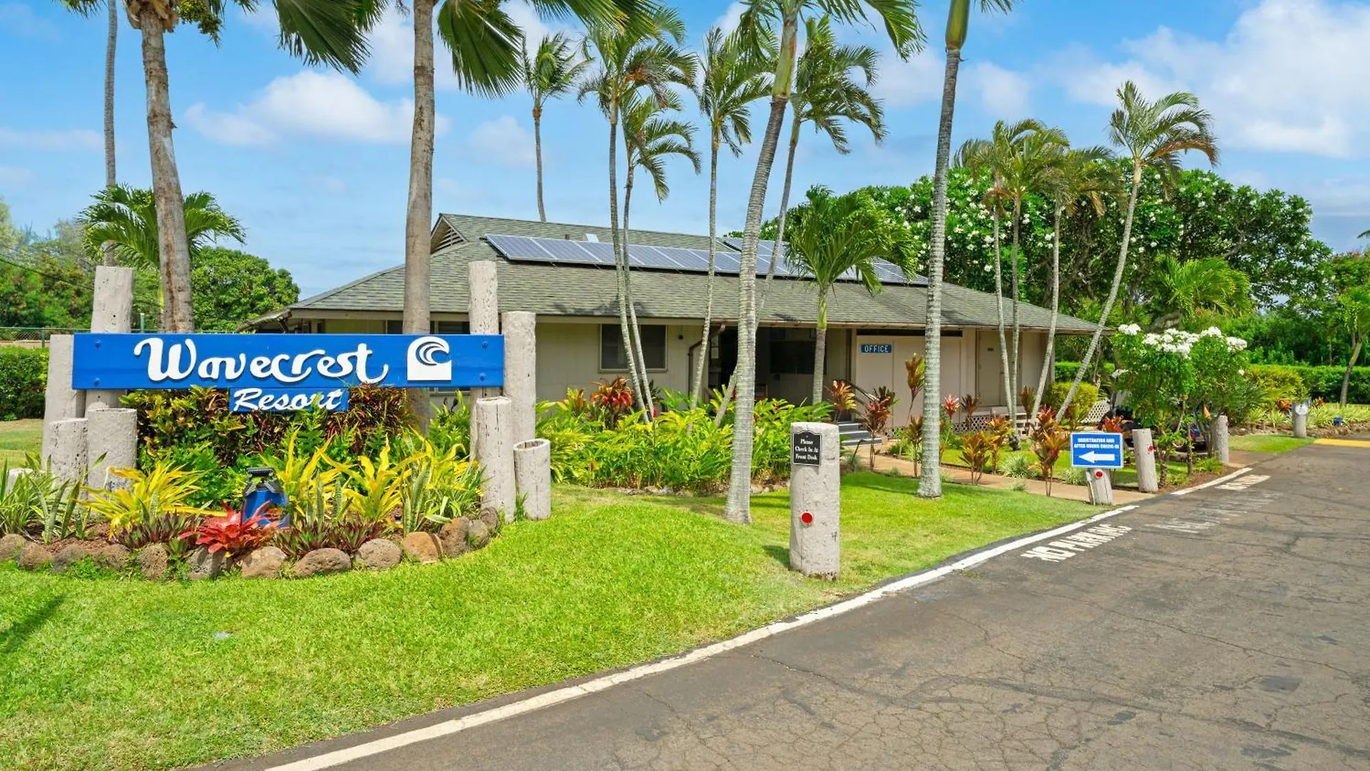 Oceanfront Condo With Pool And Grills In Molokai! Kaunakakai